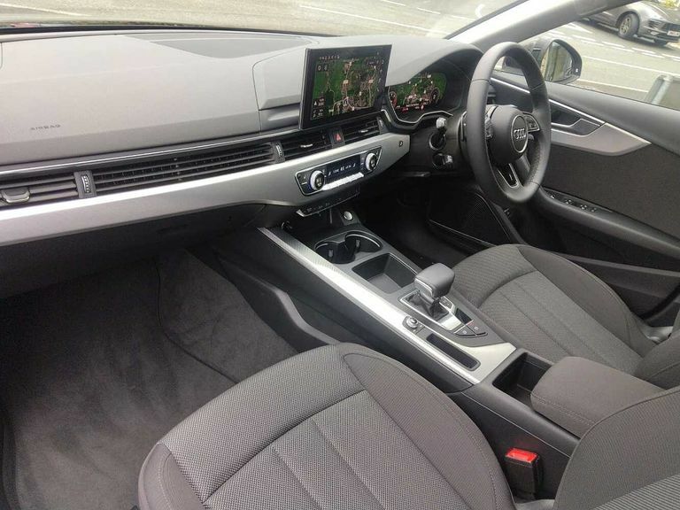 Audi A4 Avant Avant O Technik 35 Tdi 163 Ps S Tronic Black #2