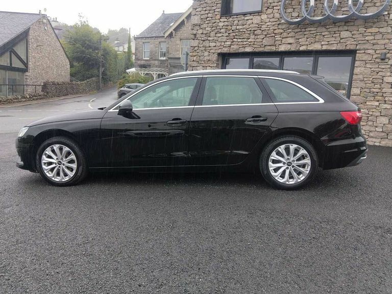 Audi A4 Avant Avant O Technik 35 Tdi 163 Ps S Tronic Black #4