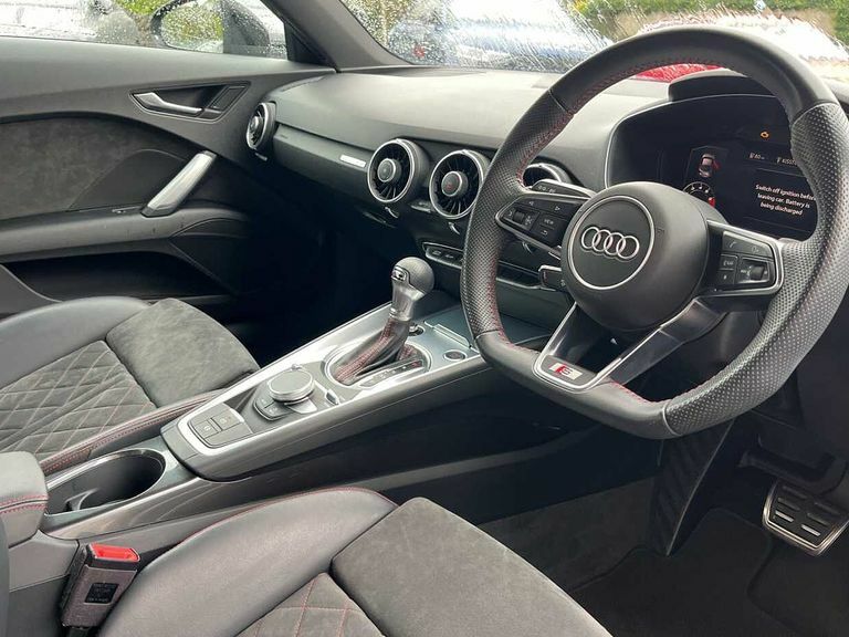 Audi TT Coup- Black Edition 40 Tfsi 197 Ps S Tronic Black #6