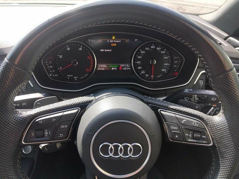 Audi A4 Avant 2.0L Avant Tdi Quattro S Line 188 Bhp Black #14
