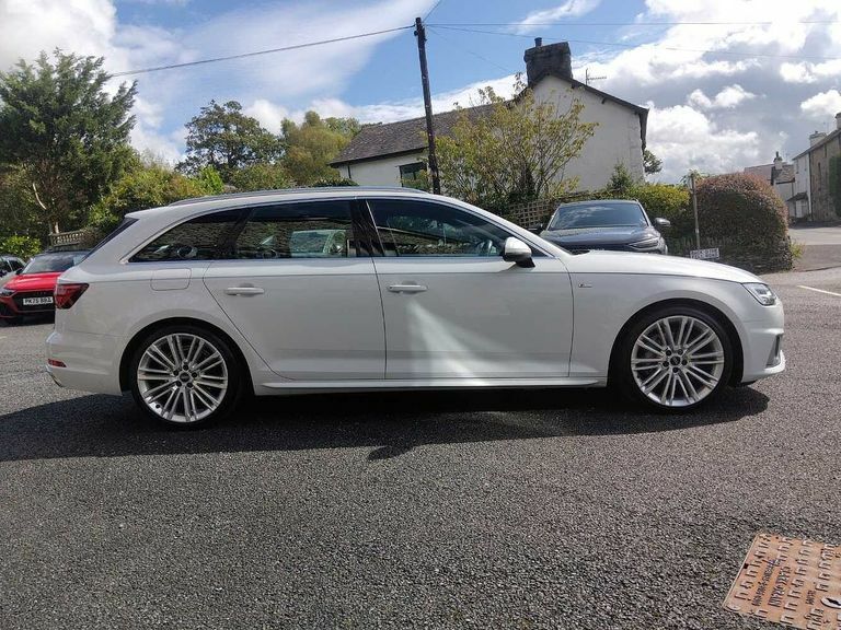 Audi A4 Avant 2.0L Avant Tdi Quattro S Line 188 Bhp Black #27