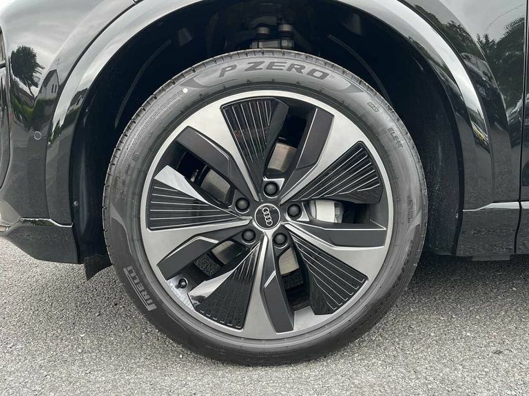 Audi Q6 E-Tron Q6 Suv Black Edition E-tron Performance 225,00 Kw Black #5
