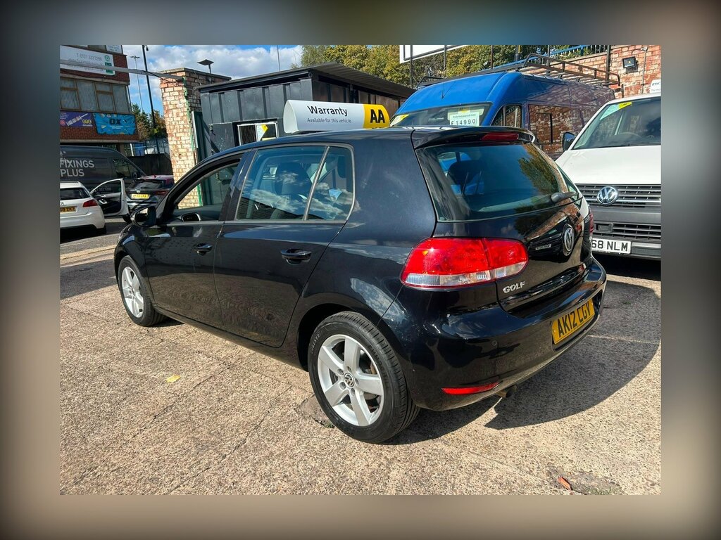 Volkswagen Golf 1.6 Tdi S Black #2