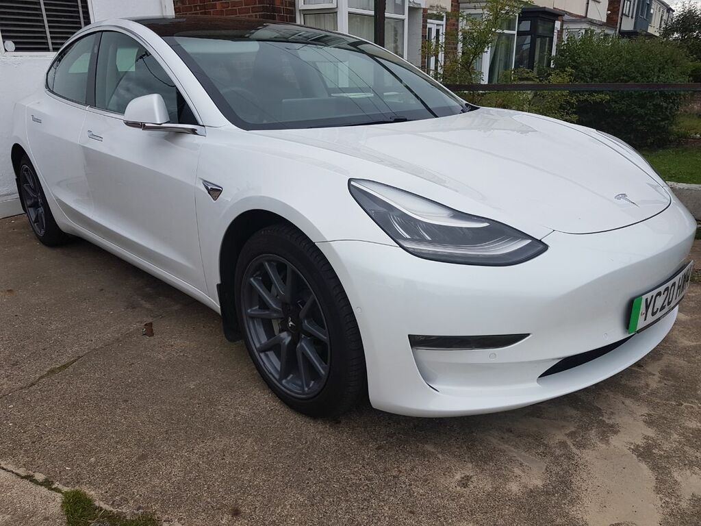 Tesla Model 3 Long Range Awd White
