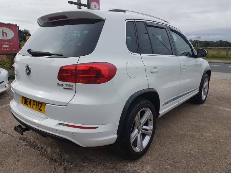 Volkswagen Tiguan 2.0 Tdi Bluemotion Tech R-line Dsg White #3