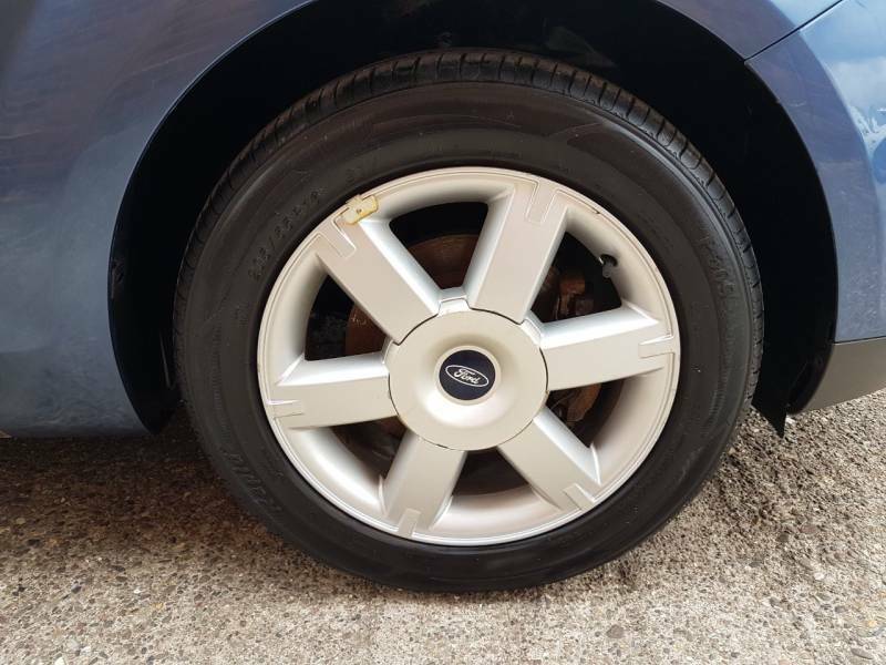 Ford Focus Hatchback 2.0 Ghia 200555 Blue #27