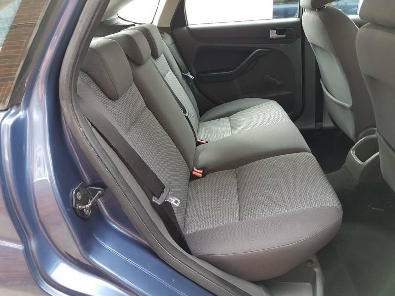 Ford Focus Hatchback 2.0 Ghia 200555 Blue #20