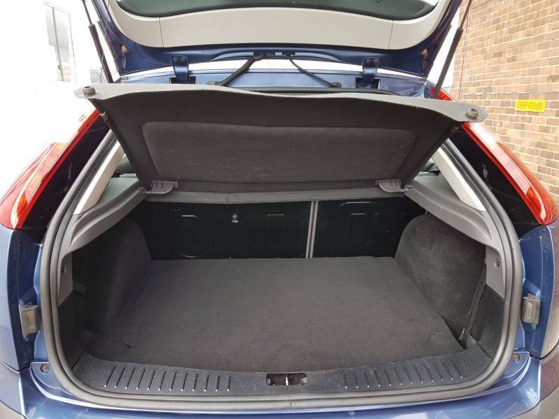 Ford Focus Hatchback 2.0 Ghia 200555 Blue #22