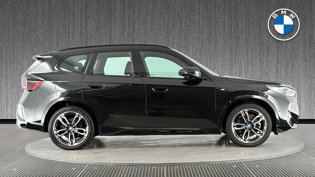 BMW iX1 30 66.5Kwh M Sport Xdrive 11Kw Charger Black #3