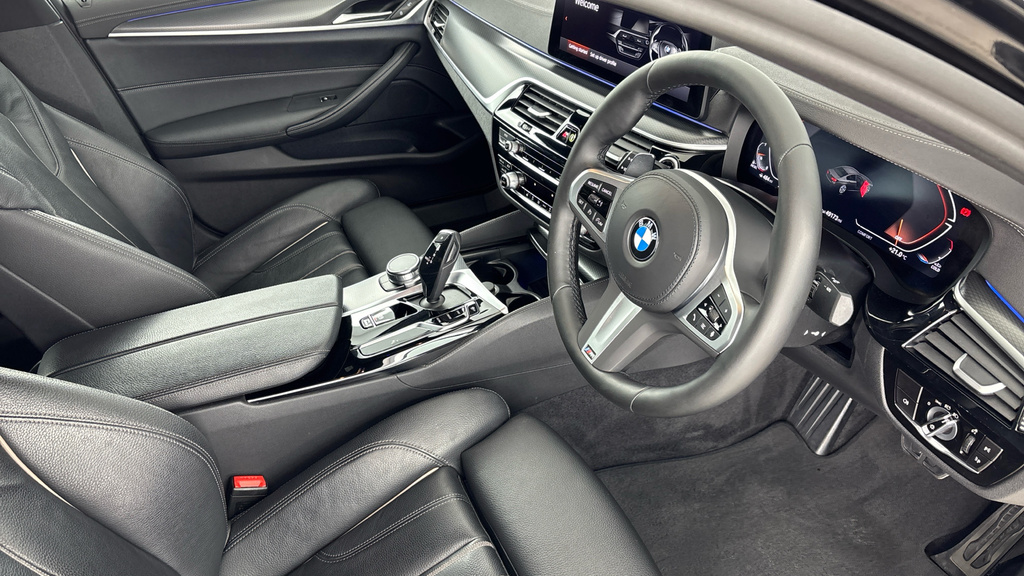 BMW 5 Series 2.0 520D Mht M Sport Steptronic Euro 6 Ss Black #6