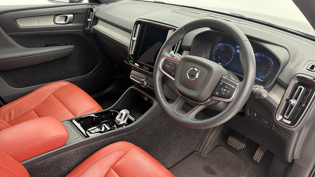 Volvo XC40 1.5 T3 Inscription Euro 6 Ss Black #6