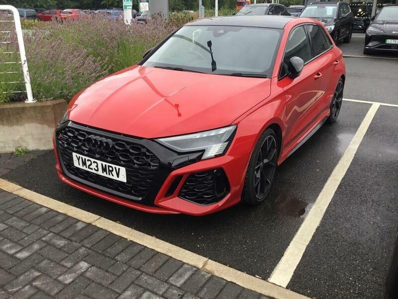 Audi RS3 2.5 Tfsi Vorsprung Sportback S Tronic Quattro Euro Red