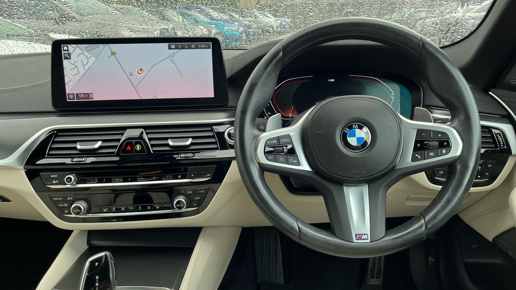 BMW 5 Series 2.0 520I Mht M Sport Steptronic Euro 6 Ss Black #5