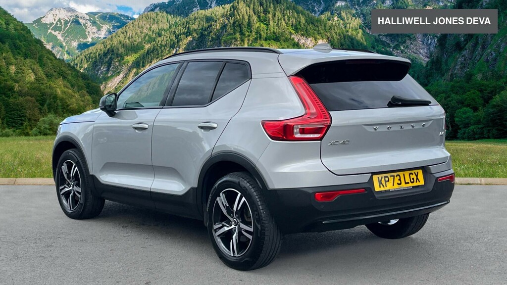 Volvo XC40 2.0 B3 Mhev Plus Dark Dct Euro 6 Ss Silver #2