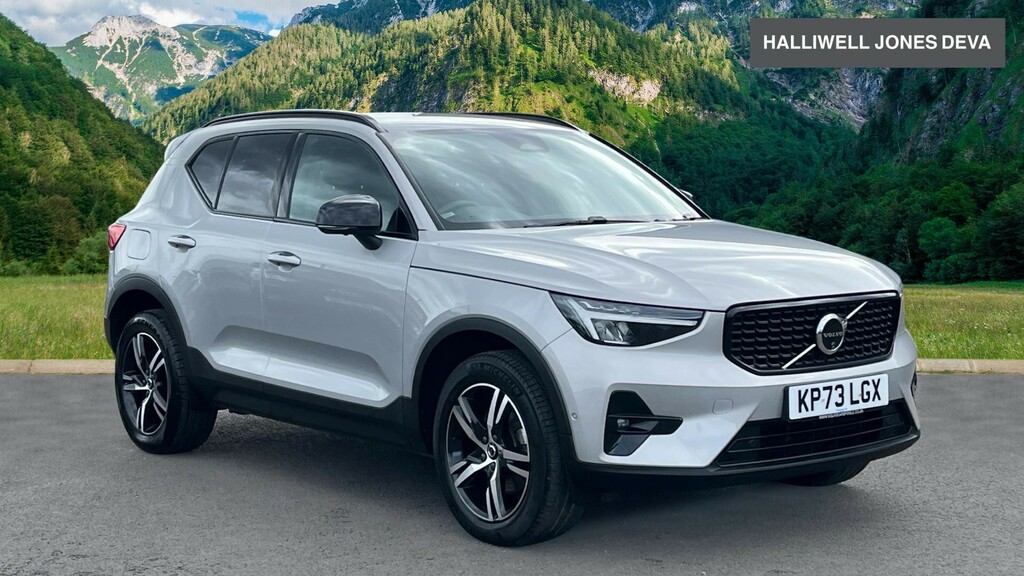 Volvo XC40 2.0 B3 Mhev Plus Dark Dct Euro 6 Ss Silver