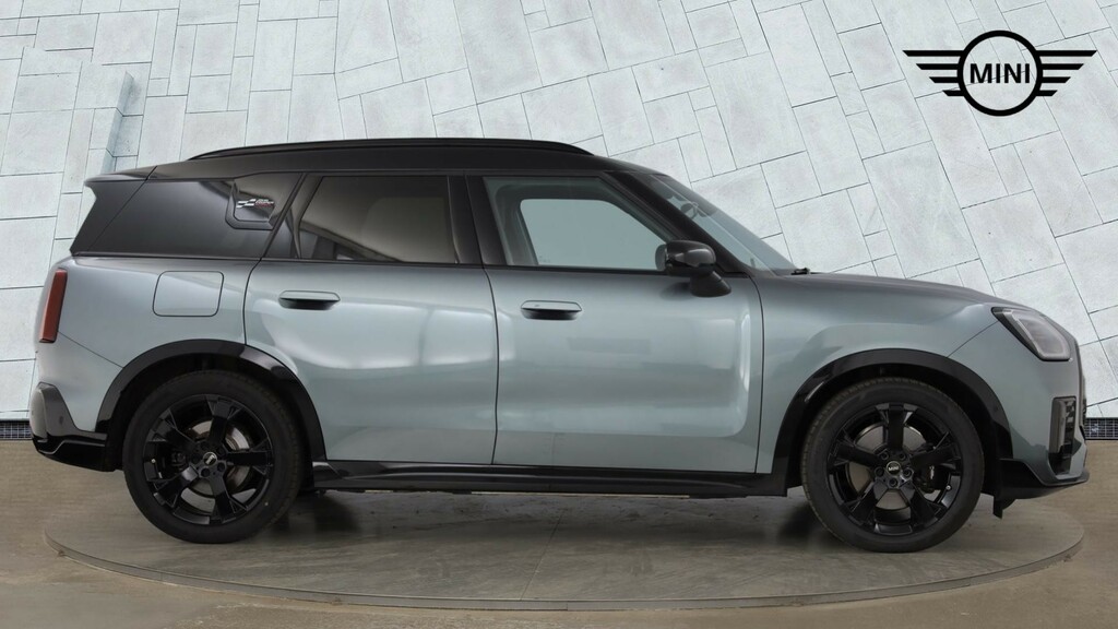 Mini Countryman E 66.5Kwh Sport Green #3