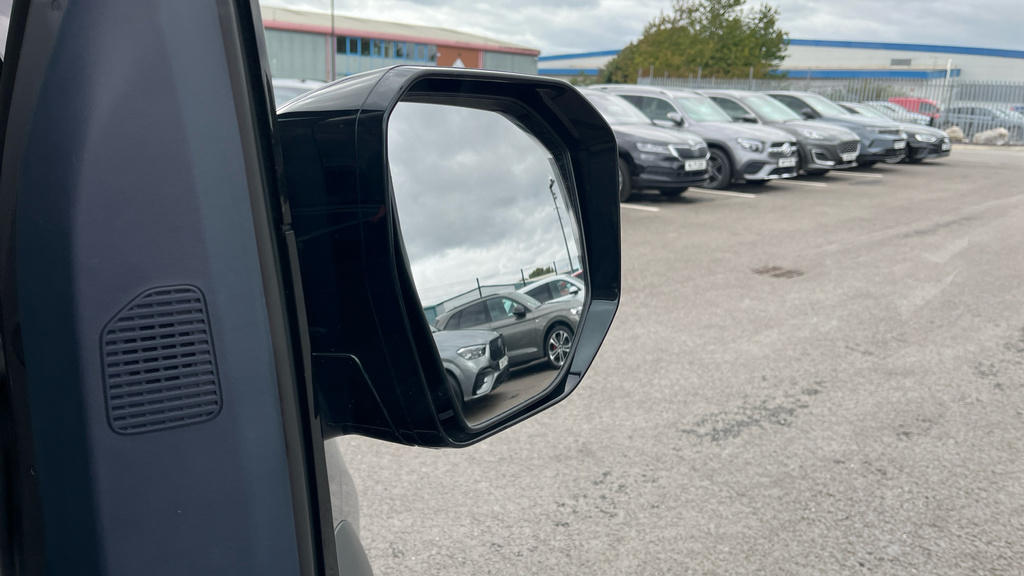 Kia PV5 Long Range 71.2Kwh Essential Passenger Mpv Black #20