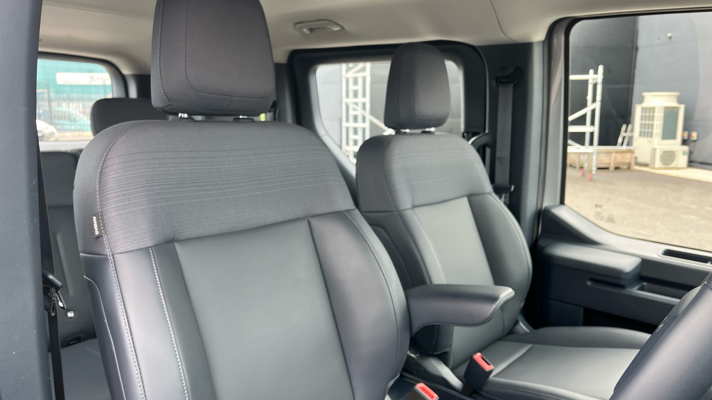 Kia PV5 Long Range 71.2Kwh Essential Passenger Mpv Black #29