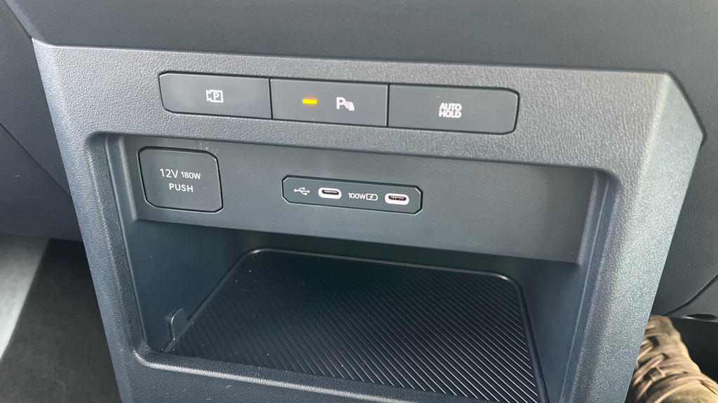 Kia PV5 Long Range 71.2Kwh Essential Passenger Mpv Black #44