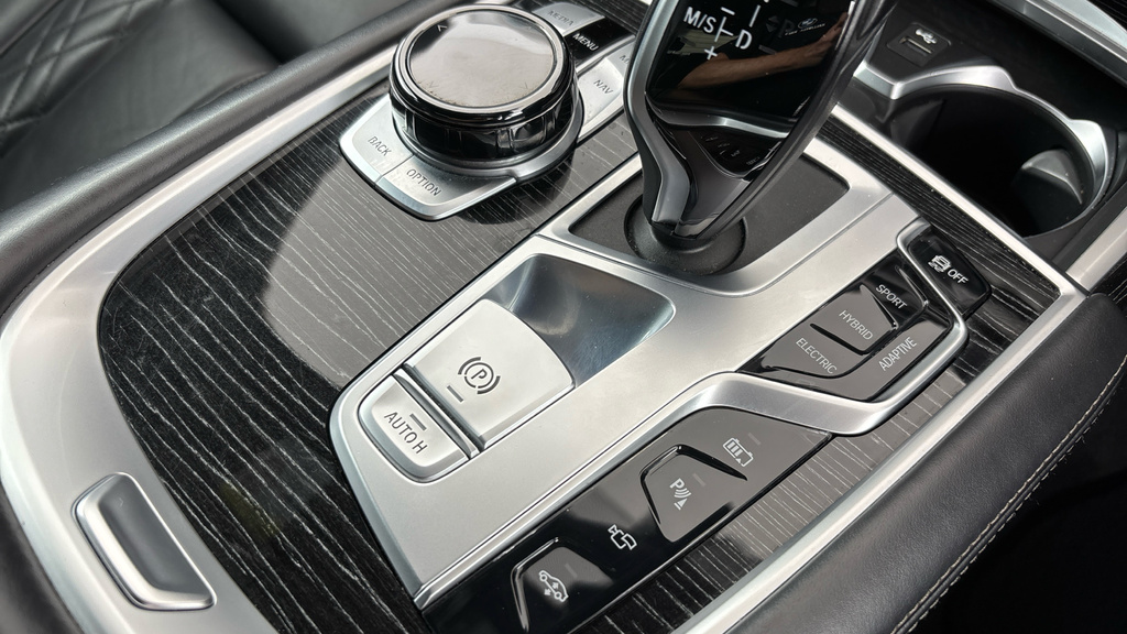 BMW 7 Series 730D Mht M Sport Grey #19