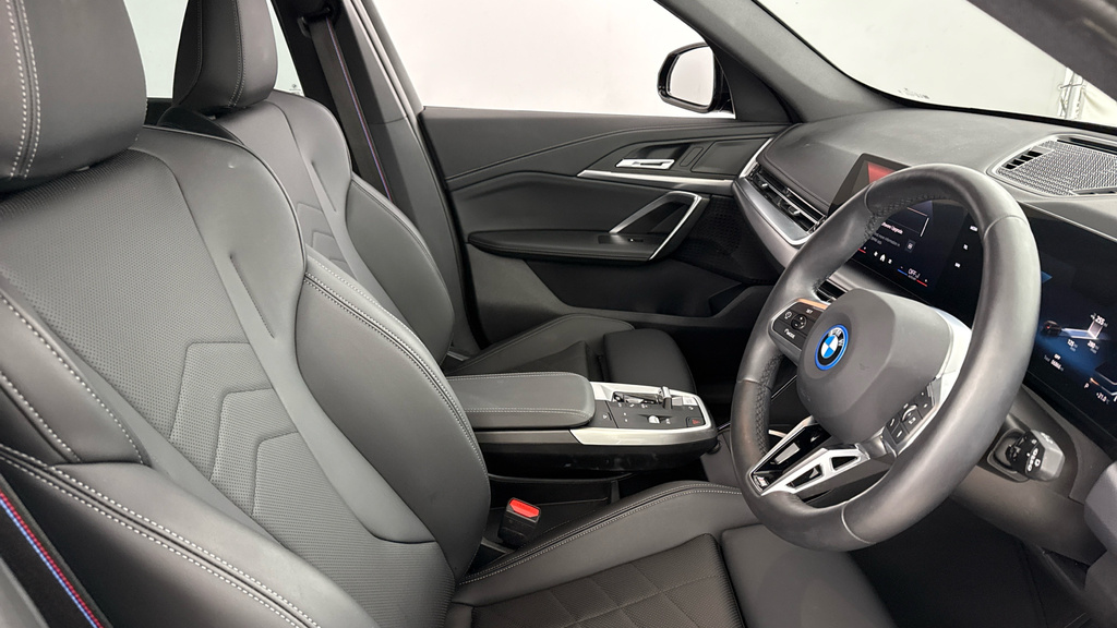 BMW iX1 Ix1 Edrive20 Sport Black #11