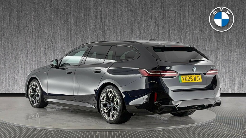 BMW i5 40 83.9Kwh M Sport Touring Edrive 11Kw C Black #2