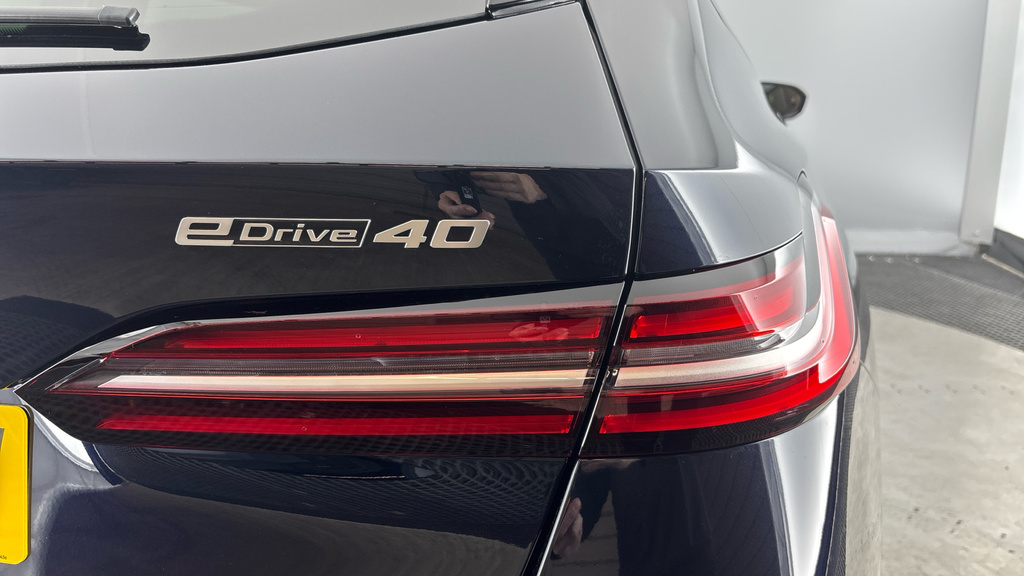 BMW i5 I5 Edrive40 M Sport Touring Black #22