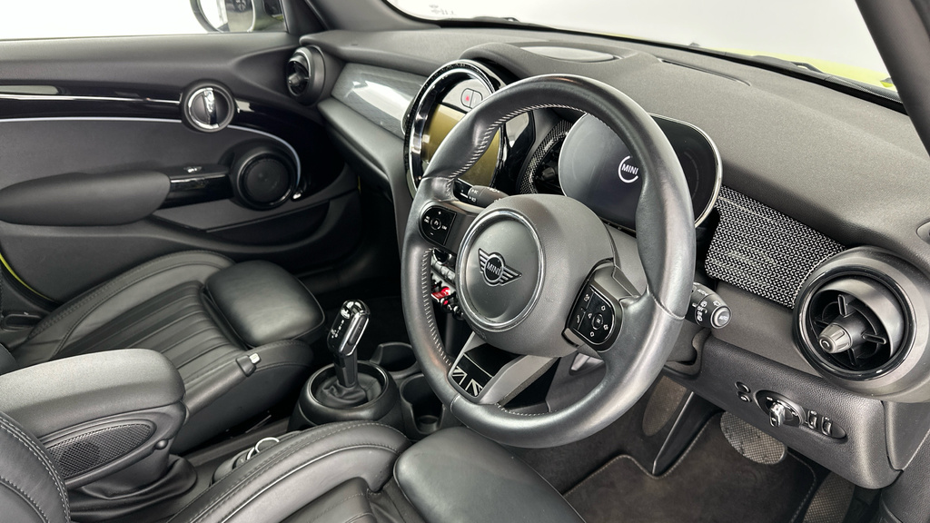 Mini Hatch 1.5 Cooper Exclusive Steptronic Euro 6 Ss Yellow #6
