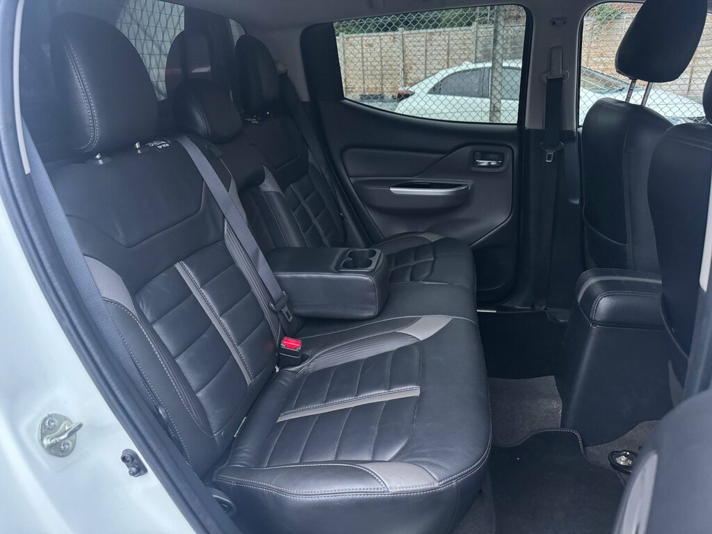 Mitsubishi L200 Di-d Barbarian X Dcb Orange #7