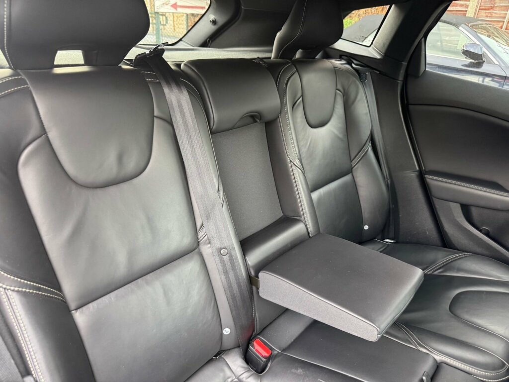 Volvo V40 1.5 T3 R-design Edition Hatchback Grey #5