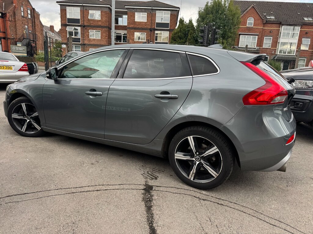 Volvo V40 1.5 T3 R-design Edition Hatchback Grey #2