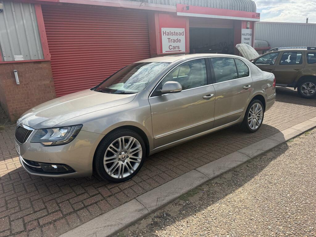 Skoda Superb Tdi Se L Executive #3