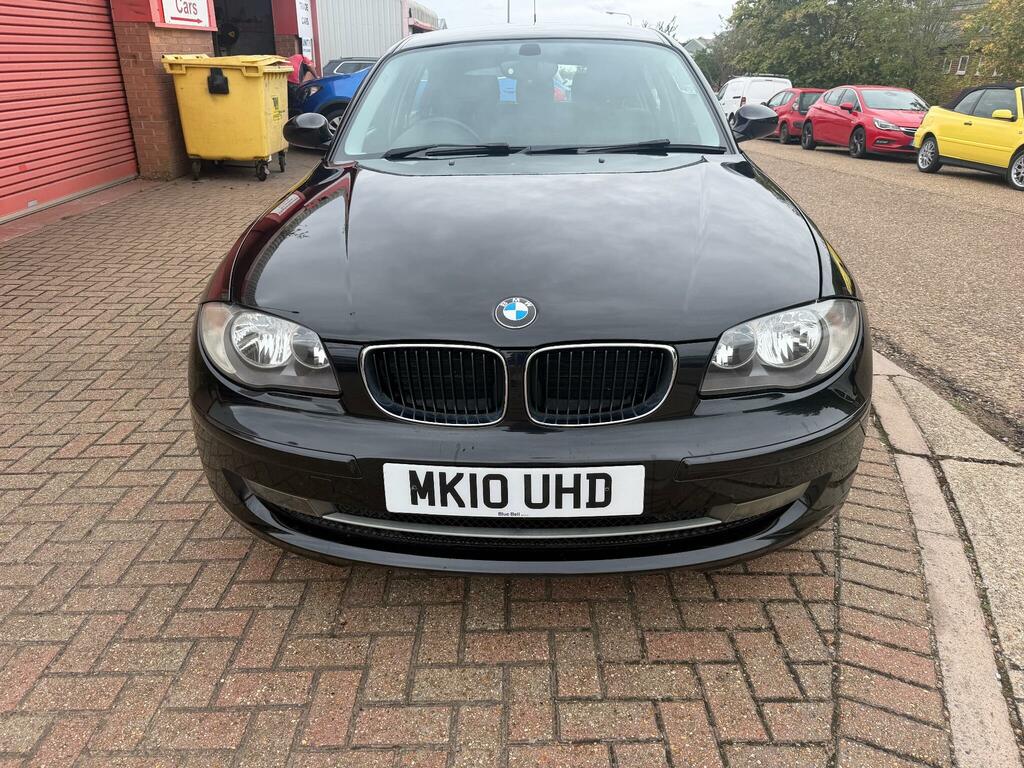 BMW 1 Series Hatchback Black #2