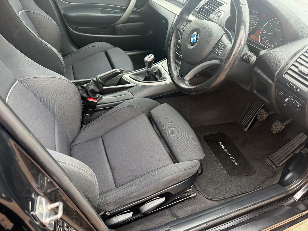 BMW 1 Series Hatchback Black #7