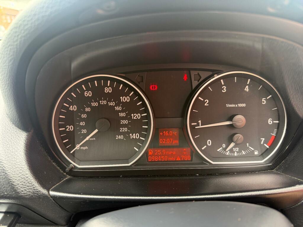 BMW 1 Series Hatchback Black #12
