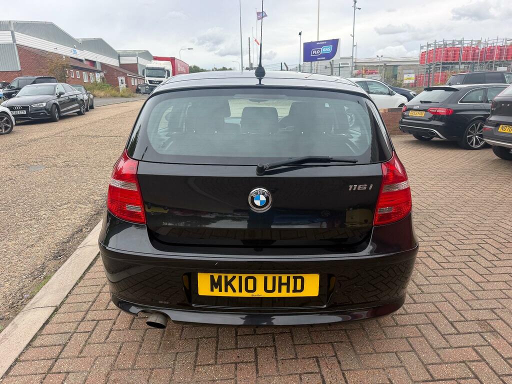 BMW 1 Series Hatchback Black #5