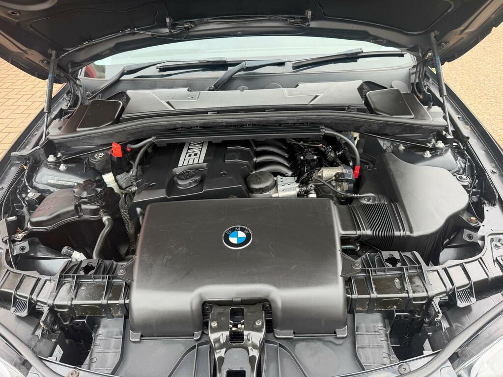 BMW 1 Series Hatchback Black #13