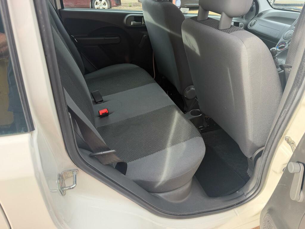 Fiat Panda Hatchback 1.2 Eleganza Dualogic 200909 Beige #9