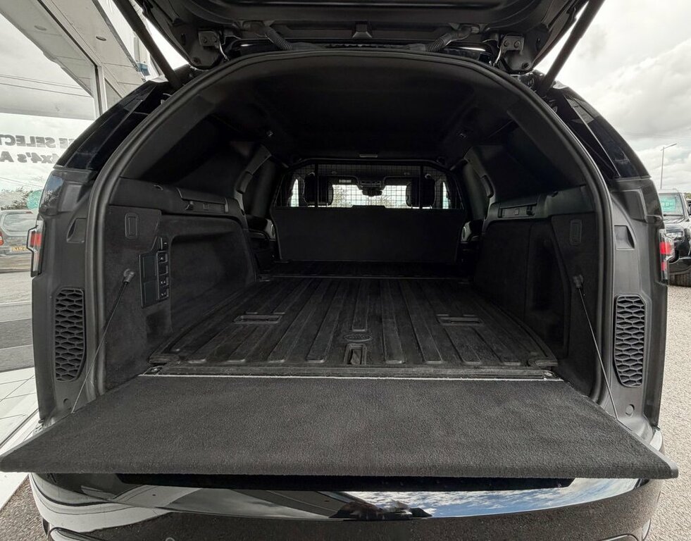 Land Rover Discovery 3L Dynamic Hse FV24LSE Black #3