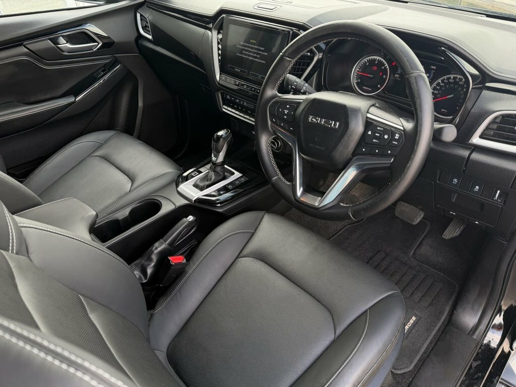 Isuzu D-Max 2023 1.9 V-cross Double Cab 4X4 Silver #11