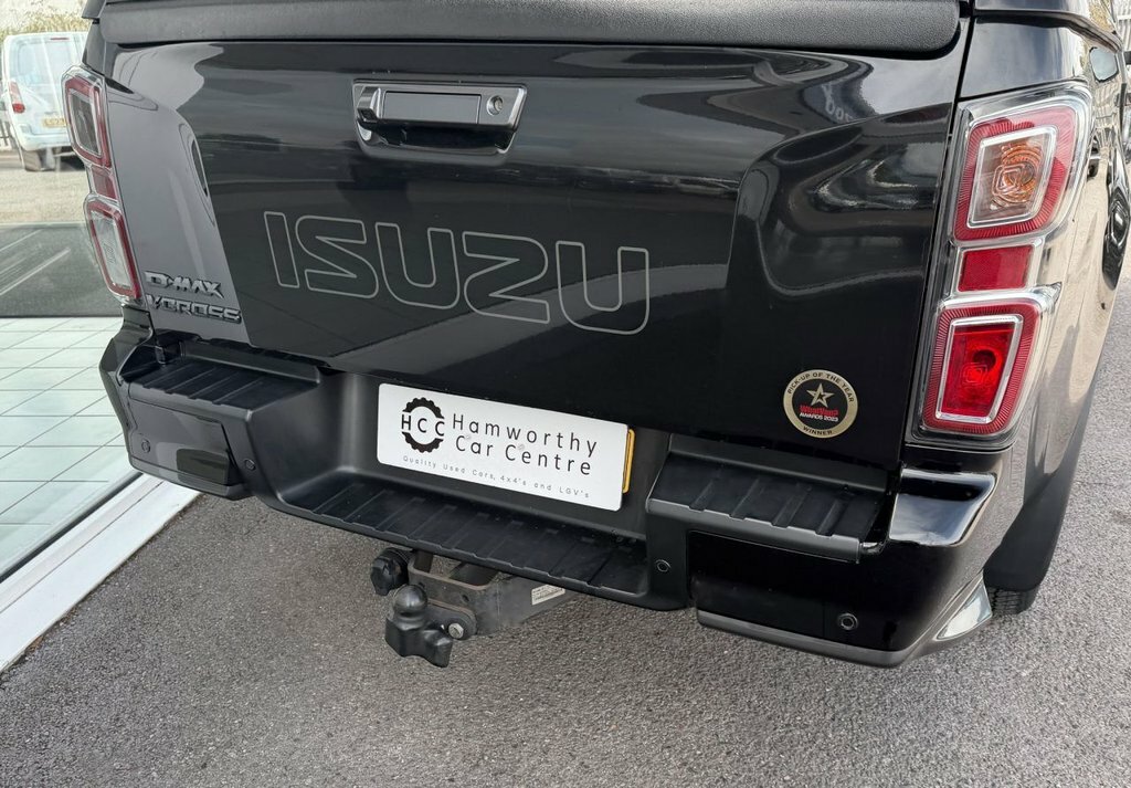 Isuzu D-Max 1.9L V-cross Black #4