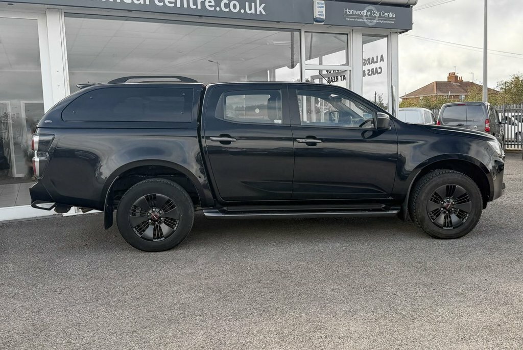 Isuzu D-Max 1.9L V-cross Black #2