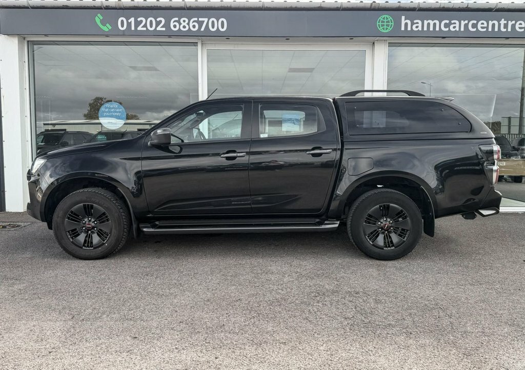 Isuzu D-Max 1.9L V-cross Black #5