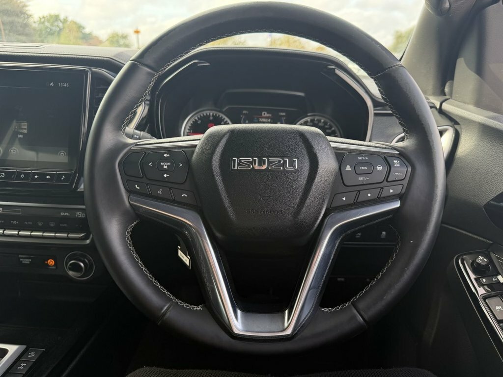Isuzu D-Max 2023 1.9 V-cross Double Cab 4X4 Silver #20