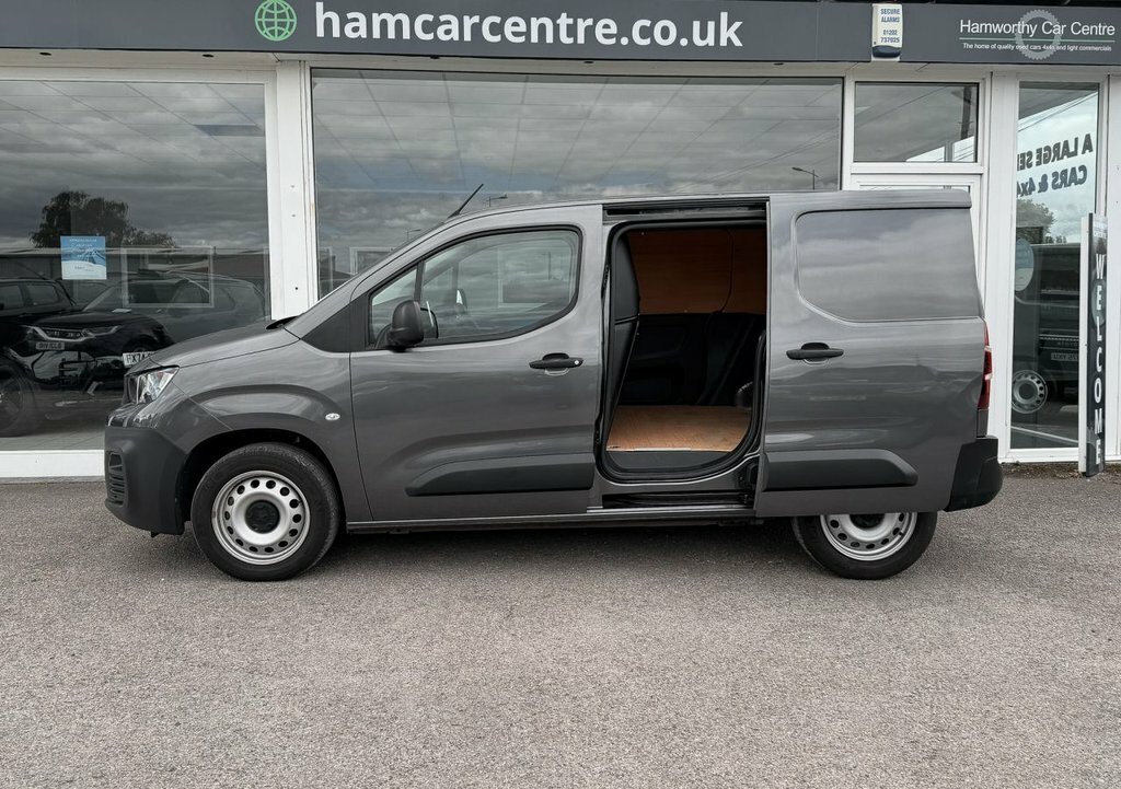 Peugeot Partner 1.5L Professional Premium Grey #2