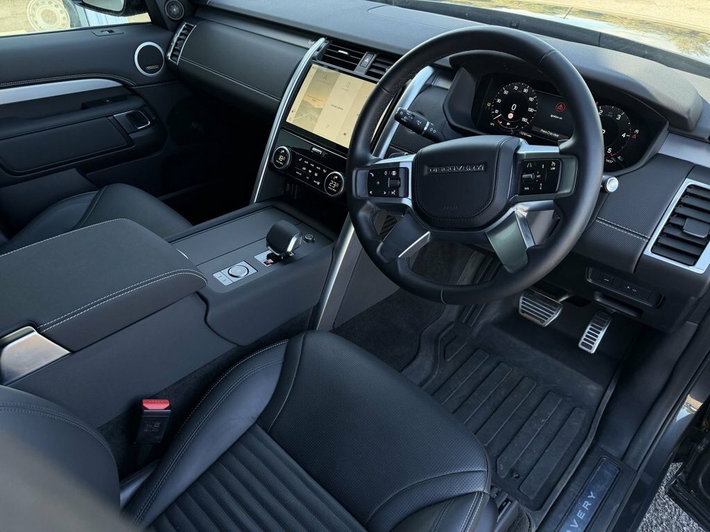 Land Rover Discovery 3L Dynamic Hse Grey #5