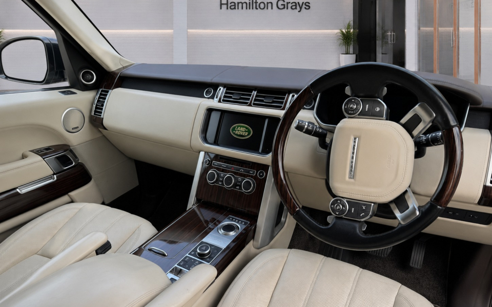 Land Rover Range Rover Diesel Black #3