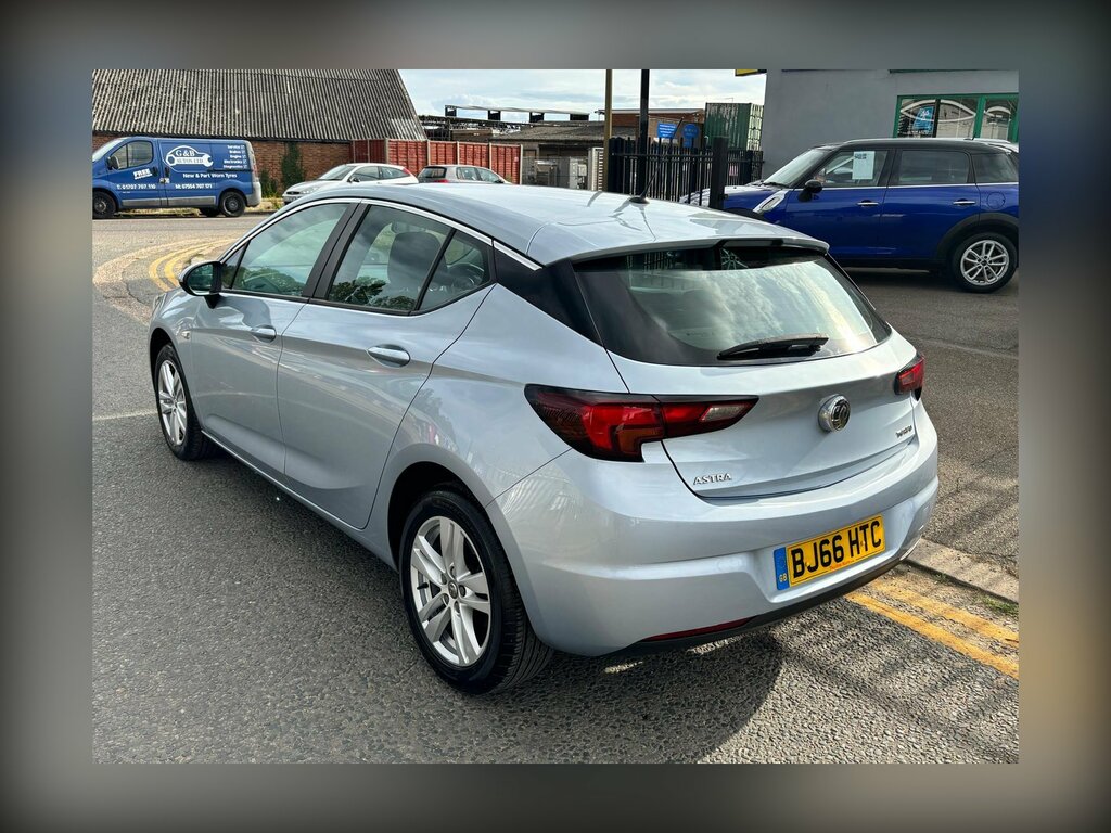 Vauxhall Astra 1.4I Turbo Design Hatchback Euro 6 Silver #3