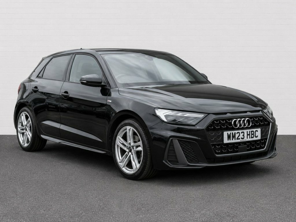 Audi A1 1L S Line Black