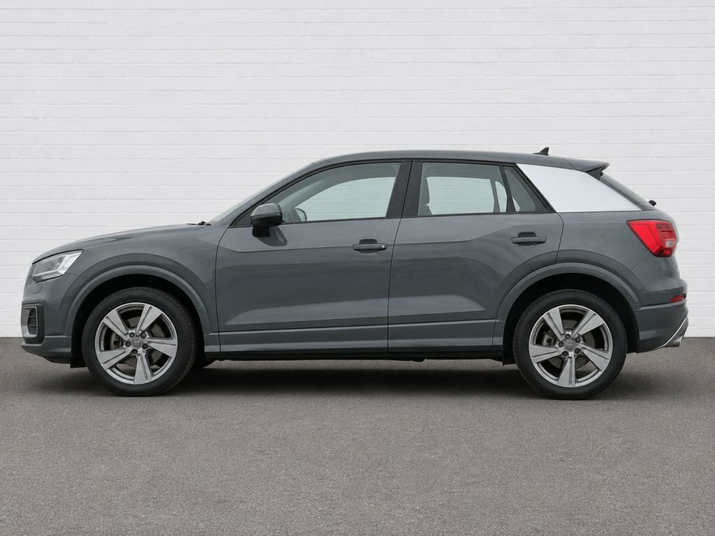 Audi Q2 2L Sport GL67UFX Grey #3